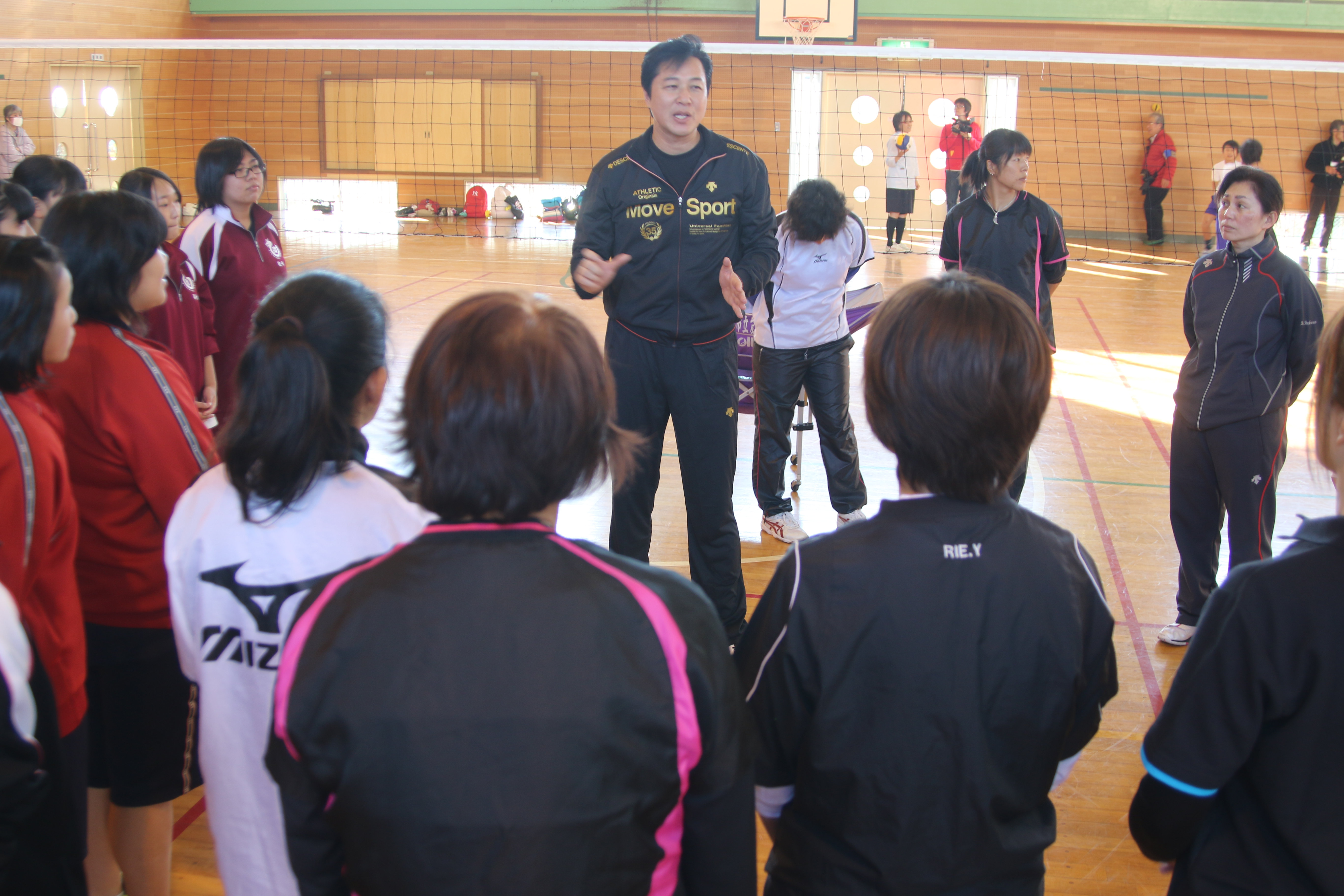 龍ヶ崎小学校バレーボール教室画像